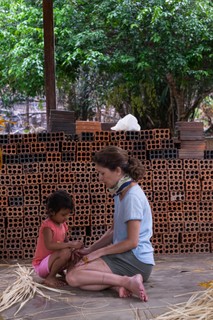 A arquiteta Helena Camargo (@h2carquitetura) durante visita à comunidade de Urucureá, localizada no Rio Arapiuns, baixo Tapajós