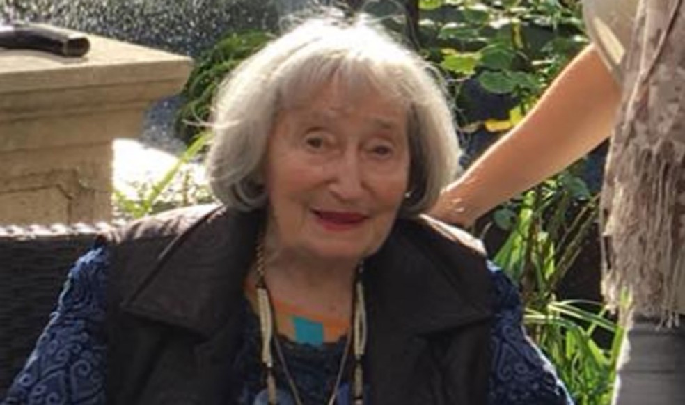 Mireille Knoll, sobrevivente do holocausto de 85 anos, foi encontrada morta em seu apartamento em Paris; procurador suspeita de ataque antissemita (Foto: ReproduÃ§Ã£o/Facebook/ Noa Goldfarb)