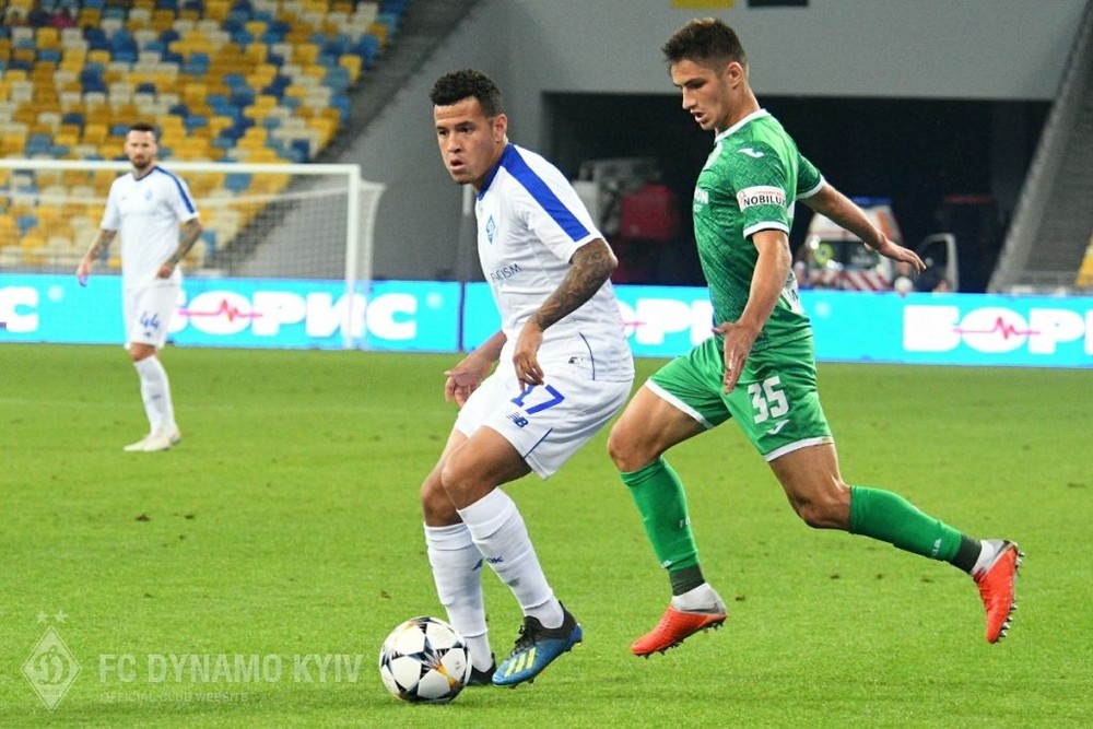 Corinthians muda estratégia e envia proposta ao Dínamo de Kiev para comprar Sidcley