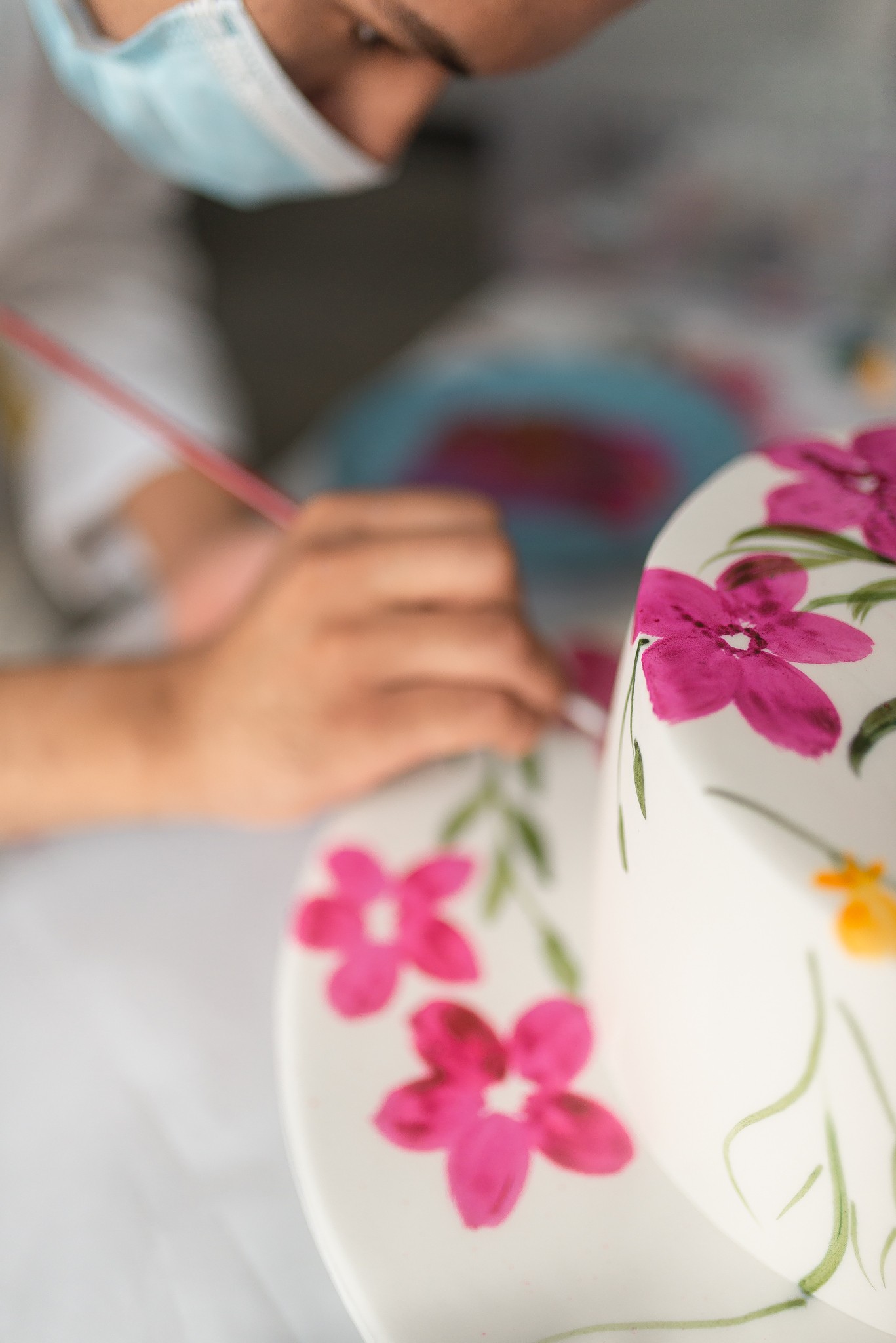 Empreendedor desenvolve técnica de pintura à mão para bolos e conquista  famosos - Pequenas Empresas Grandes Negócios