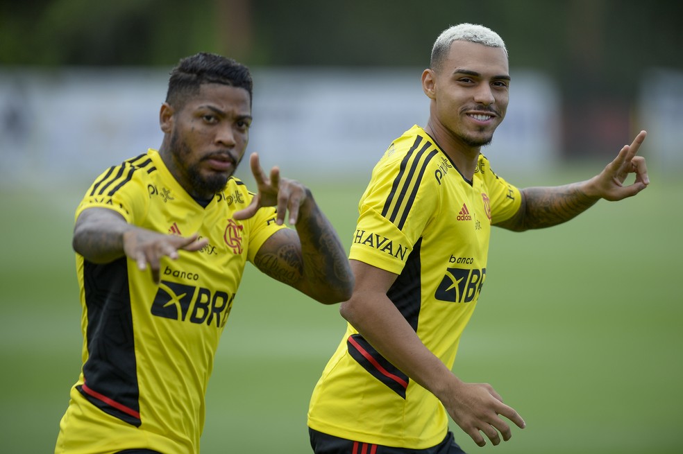 Marinho está à disposição para voltar ao Flamengo, Matheuzinho ainda é dúvida — Foto: Marcelo Cortes/Flamengo