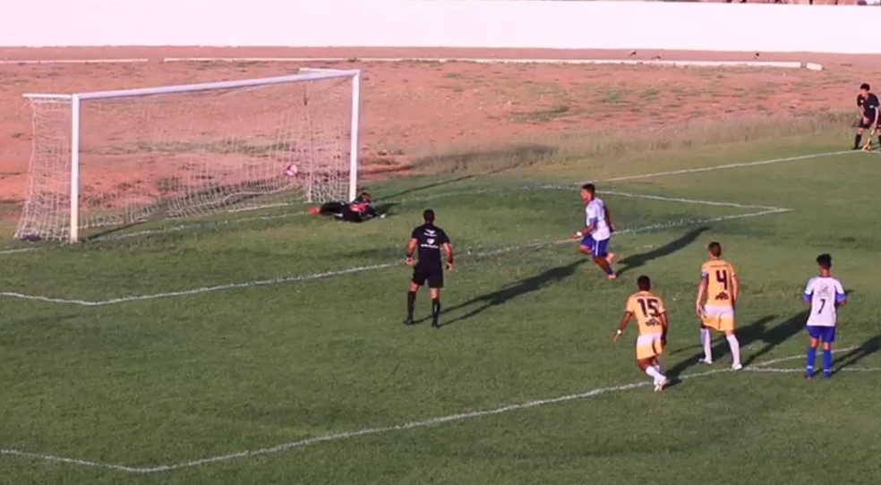 1º de Maio vence o Pesqueira — Foto: Reprodução