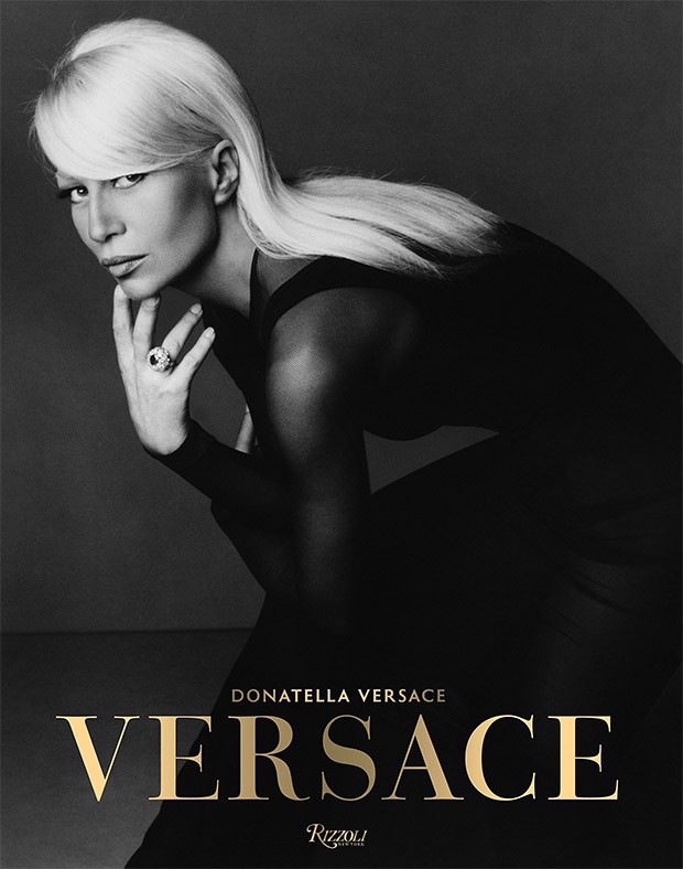 Versace, por Donatella Versace (Foto: Reprodução)