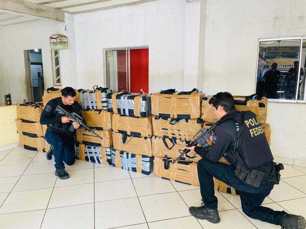 Mais de 700 kg de cocaína foram encontrados com casal na Serra — Foto: Divulgação/Polícia Federal