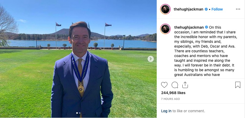 O post do ator Hugh Jackman celebrando a medalha entregue a ele pelo governo australiano (Foto: Instagram)