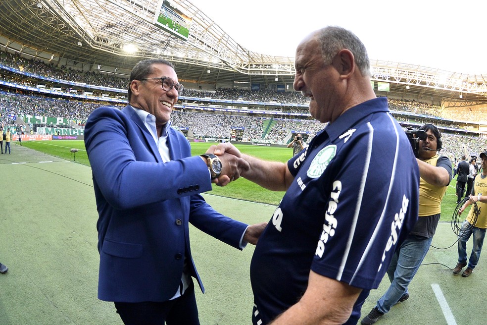 Cruzeiro tem caminho livre e mira Luxemburgo em busca de repetir efeito Felipão de 2020