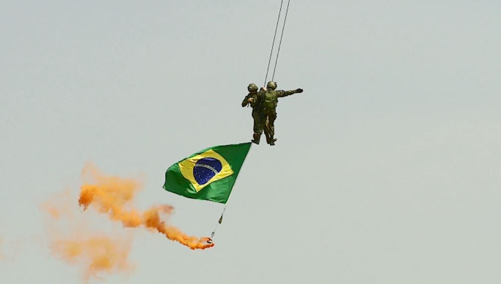70 mil pessoas participaram do evento ‘Portões Abertos' neste domingo em Pirassununga — Foto: Ely Venancio/EPTV