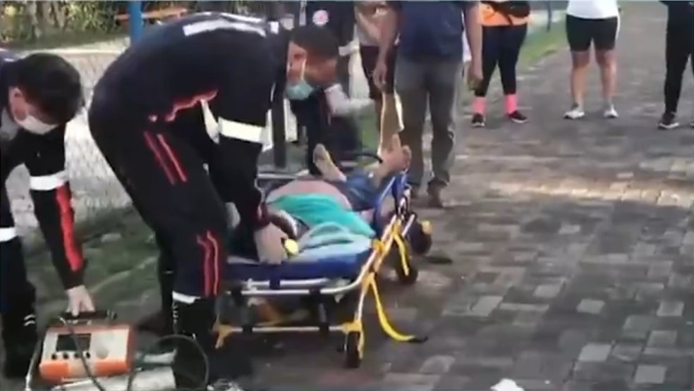 Homem sofre infarto enquanto pedalava para o trabalho e é encontrado desacordado em Teresina — Foto: Reprodução/TV Clube