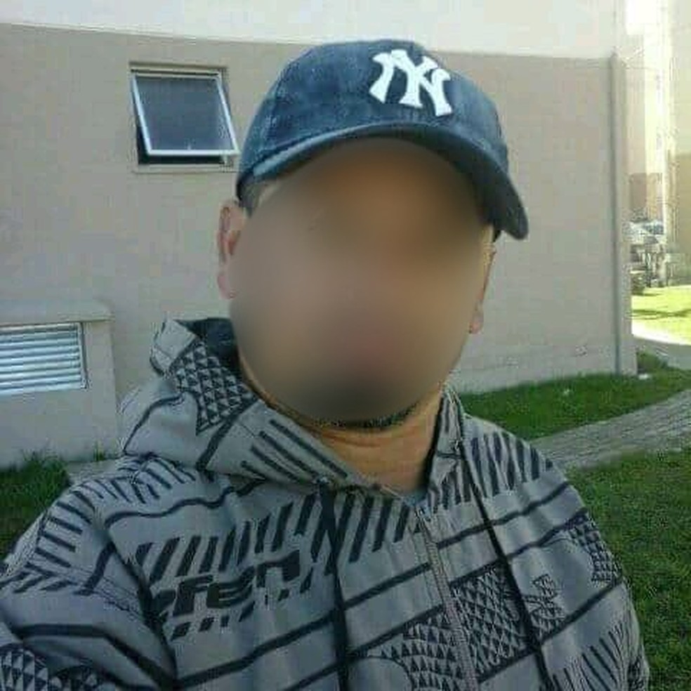 Homem desapareceu levando as pe&ccedil;as de prata do filho. &mdash; Foto: Reprodu&ccedil;&atilde;o/Facebook