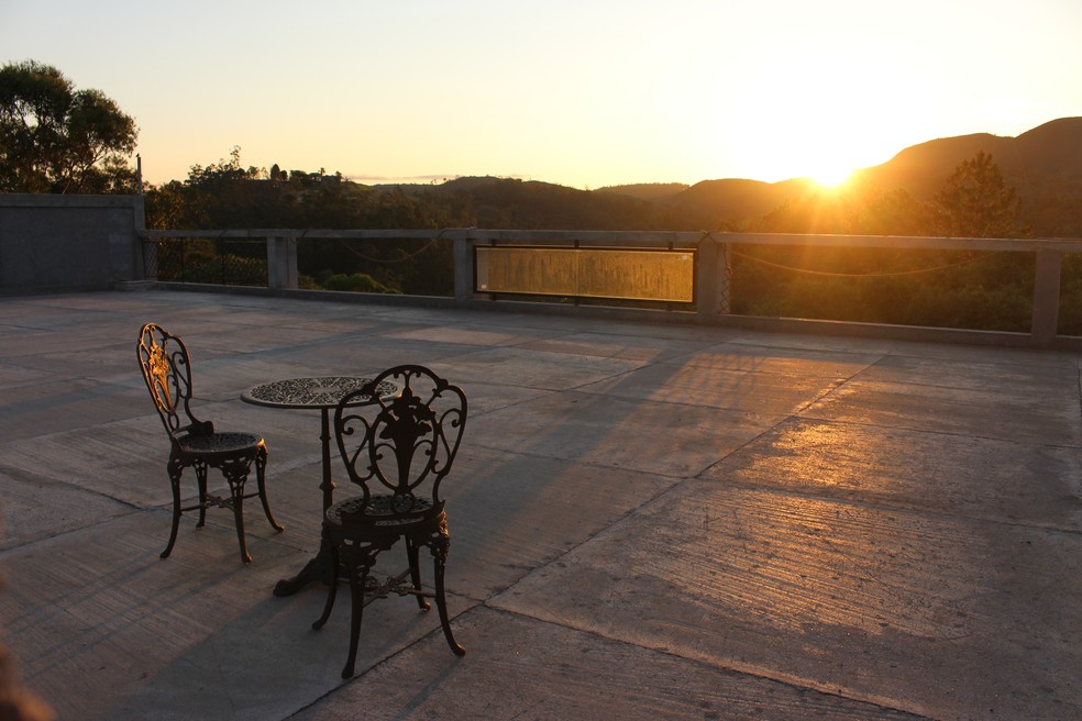 Parte de cima do calabouço terá mesas para os visitantes com vista para o Morro do Saboó — Foto: Pâmela Ramos/G1