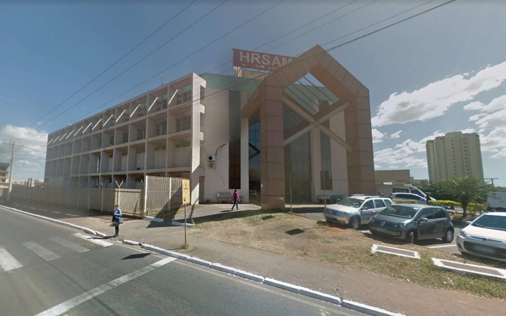 Fachada do Hospital Regional de Samambaia, no DF — Foto: Google Maps/Reprodução