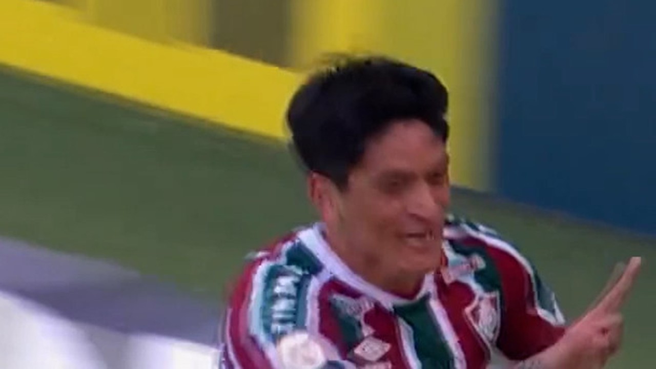 Hat-trick! Cano marca trs contra o So Paulo no Maracan