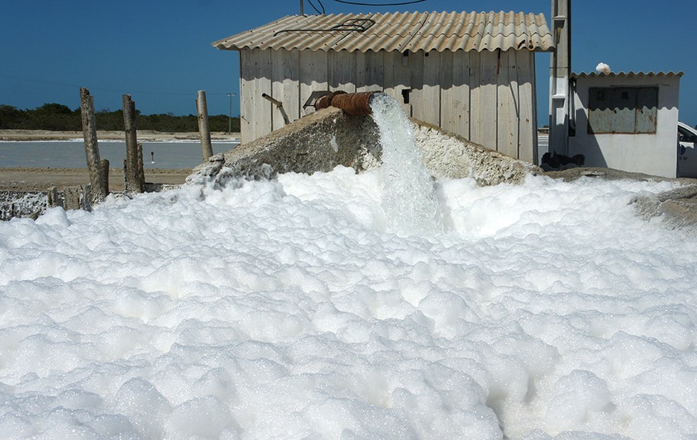 Município de Areia Branca, no litoral do RN, é um dos maiores produtores de sal do país — Foto: Anderson Barbosa/G1