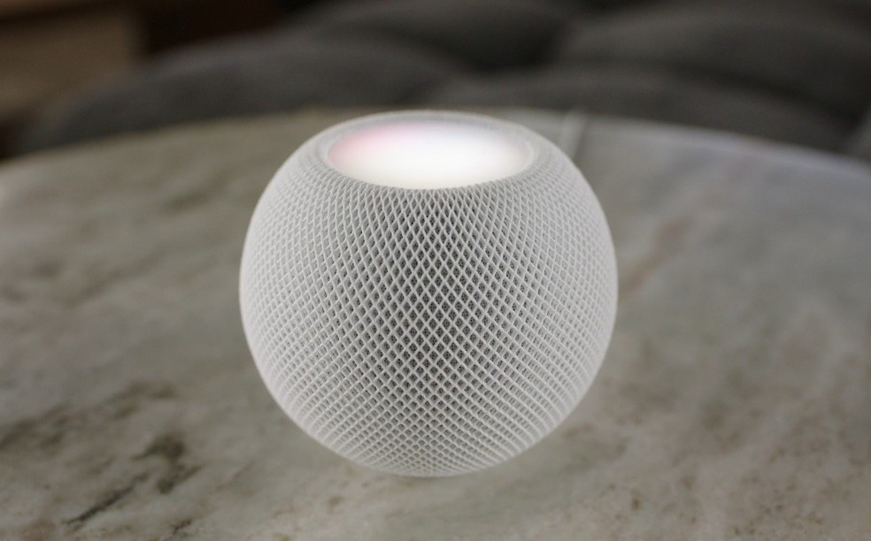 HomePod mini, alto-falante inteligente da Apple. — Foto: Reprodução/Apple