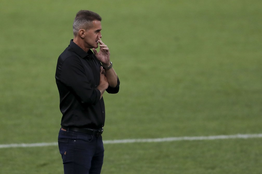 Mancini vê castigo em empate e diz que 