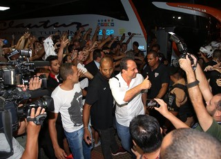 Tricolor treina pênaltis e deve ter novidades contra o PSTC