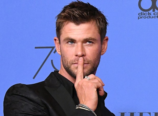 Chris Hemsworth forjou altura de filha para menina entrar em