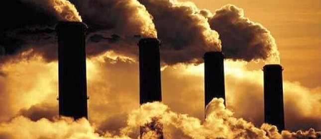 Emissão de carbono na atmosfera