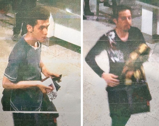 Fotos divulgadas pela polícia da Malásia mostram os dois passageiros que embarcaram com passaportes roubados no voo MH370 da Malaysia Airlines, que desapareceu no sábado (8) entre Kuala Lampur e Pequim. À esquerda está o jovem identificado como Pouria Nour Mohammad Mehrdad, um iraniano de 19 anos. O outro homem ainda não foi identificado (Foto: Polícia da Malásia/AFP)
