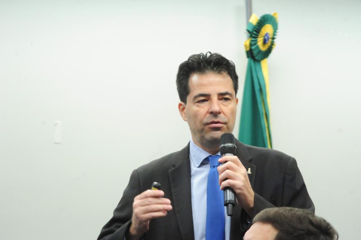 Bolsonaro nomeia Adolfo Sachsida para o conselho da Itaipu Binacional
