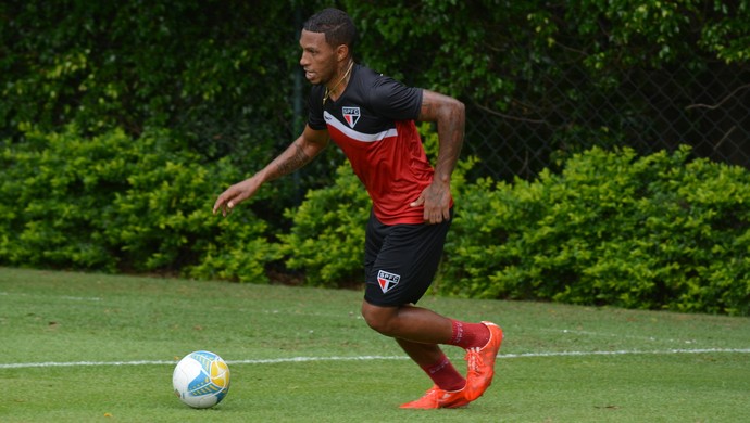 Lesão de Douglas faz Grêmio retornar ao mercado