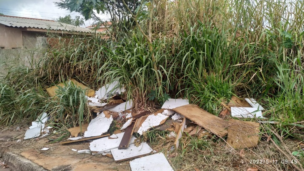 Descarte irregular de lixo e de entulho em Presidente Venceslau (SP) — Foto: Prefeitura de Presidente Venceslau