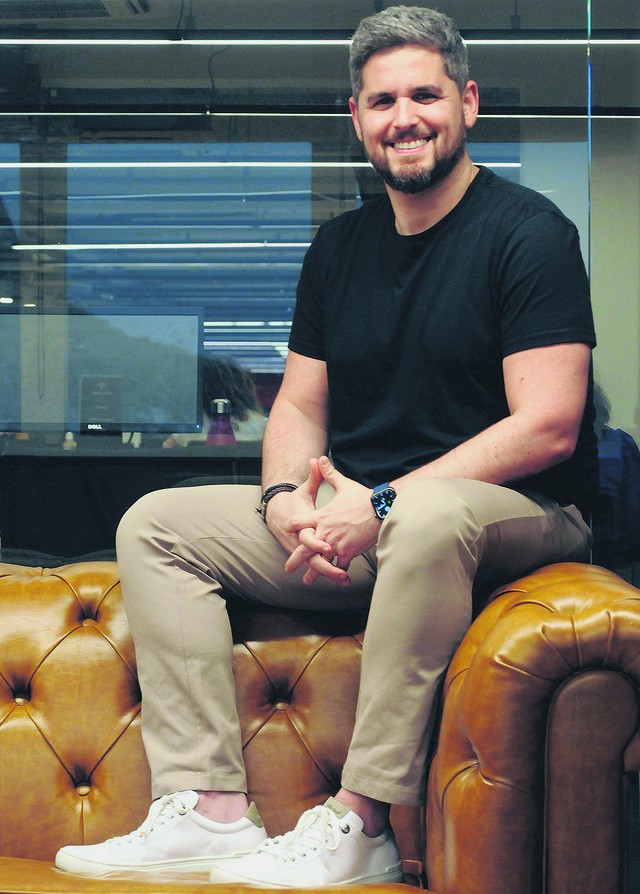 Rony Meisler, CEO do grupo Reserva, usa o Instagram como plataforma principal — Foto: Leo Pinheiro/Valor