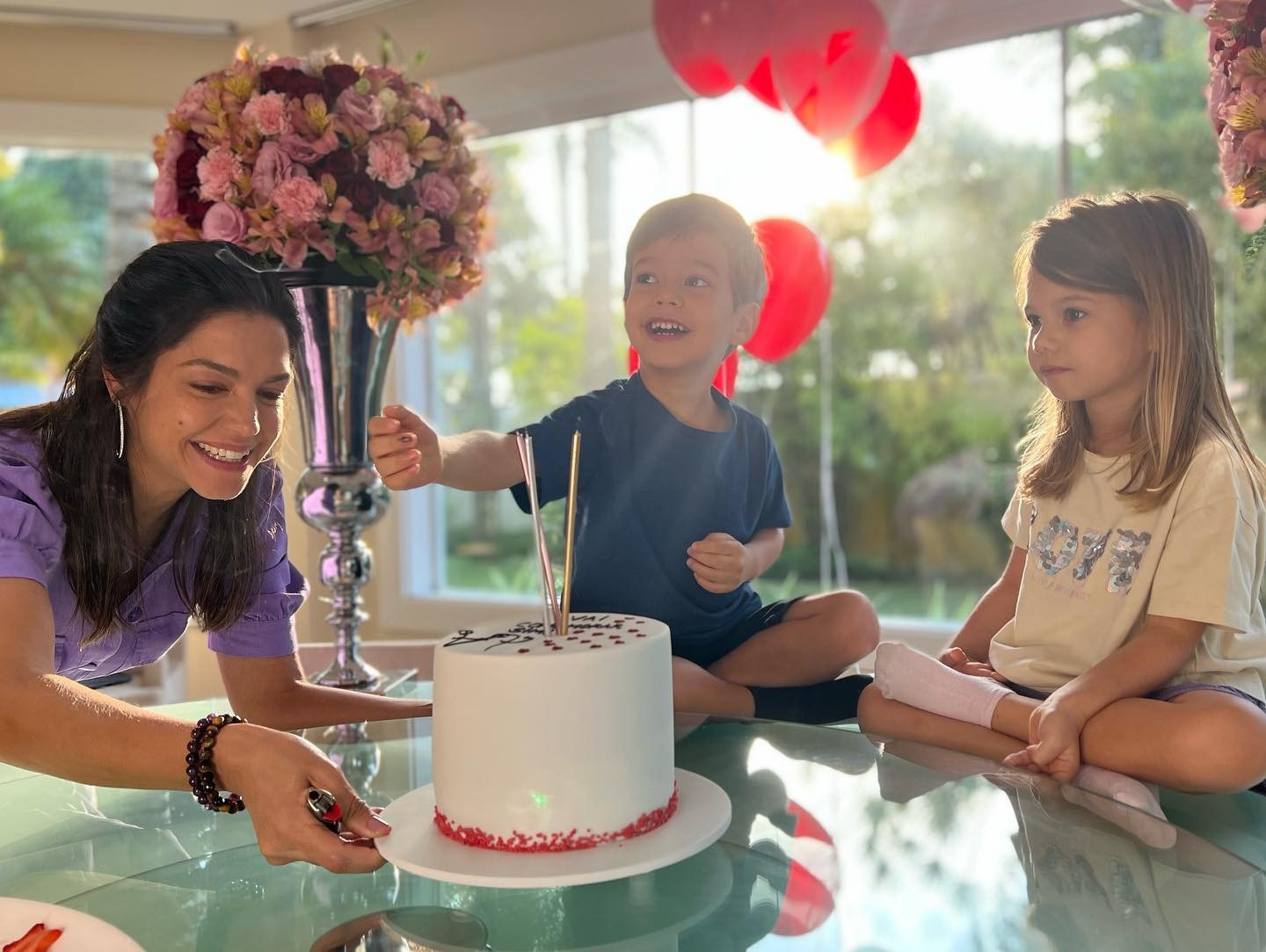 Tata Fersoza compartilha álbum de fotos de aniversário em família (Foto: Reprodução / Instagram)