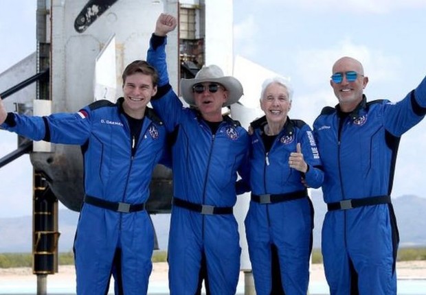 Bezos e a equipe Blue Origin podem não se qualificar como astronautas (Foto: Getty Images via BBC)