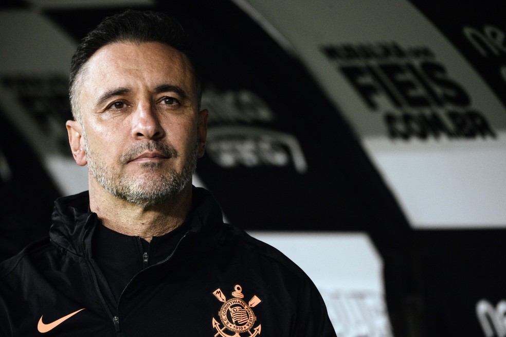 As duas faces do Corinthians de Vítor Pereira
