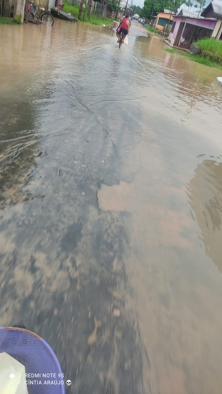 Após fortes chuvas, nível do Rio Tarauacá sobe mais de 4 metros e volta a transbordar no interior do AC