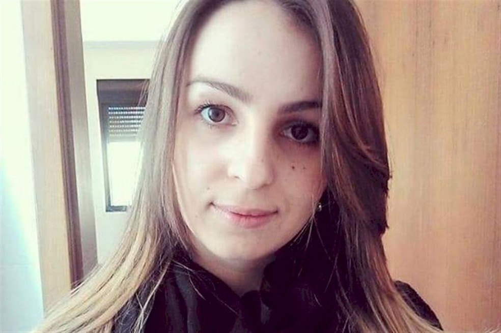 Bárbara Machado Padilha de 32 anos está desaparecida desde o sábado (10) — Foto: Divulgação / Polícia Civil 