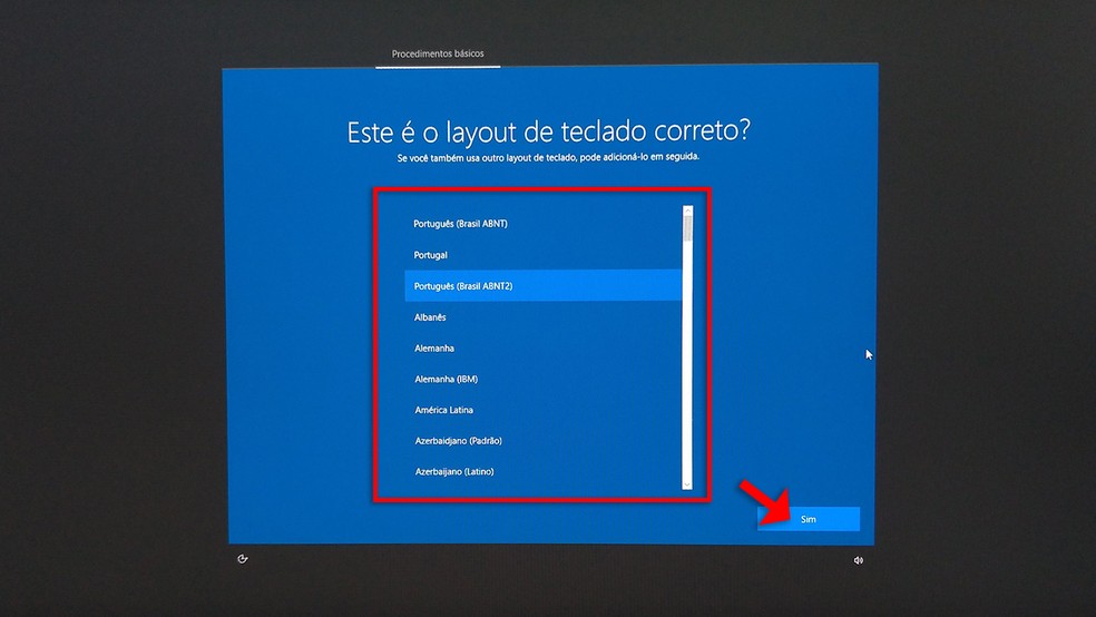 Tela de seleção do layout de teclado durante a configuração do Windows 10 — Foto: Reprodução/Rafael Leite