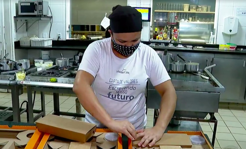 Cozinha de restaurante em Ribeir&atilde;o Preto, SP &mdash; Foto: Reprodu&ccedil;&atilde;o/EPTV