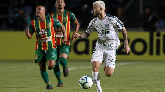 Lucas Lima teve atuaÃ§Ã£o apagada em SÃ£o LuÃ­s