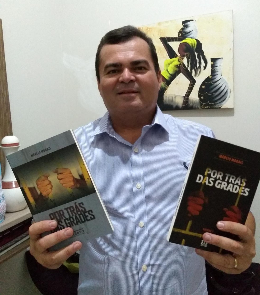Agente penitenciário Márcio Morais lançou segundo volume do livro "Por trás das grades" — Foto: Divulgação