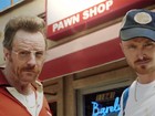 Bryan Cranston e Aarol Paul revivem 'Breaking bad' em vídeo do Emmy
