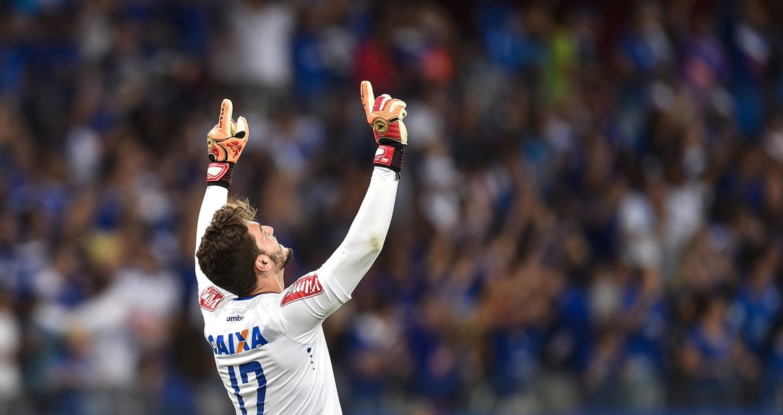 Com números expressivos na carreira, Rafael defende retrospecto positivo em clássicos