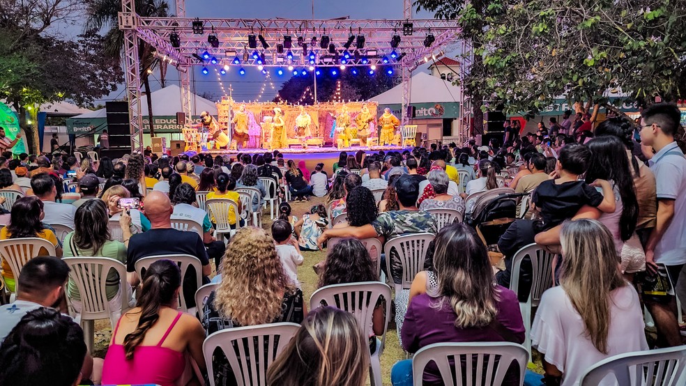 Praças, palcos, balneários e expositores sempre cheios ao longo dos quatro dias do FIB 2022. — Foto: Marithê do Céu/Reprodução