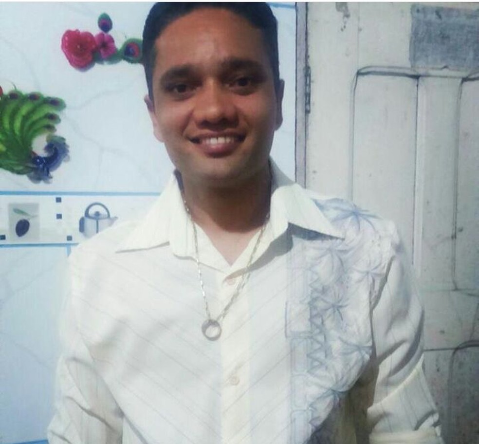 Antônio Araújo foi assassinado e teve o corpo queimado pela ex-namorada e um comparsa dela (Foto: Arquivo da família)