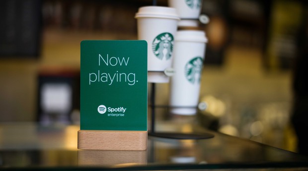 As lojas da rede Starbucks estão recebendo os testes da startup (Foto: Divulgação)