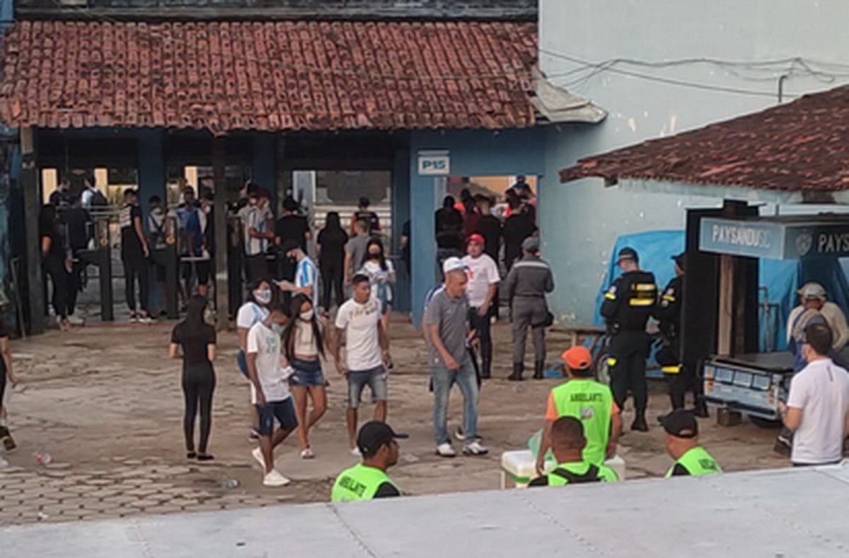 Olha Ele A Acertado Com O Paysandu Dioguinho Chega Curuzu Ao Lado 