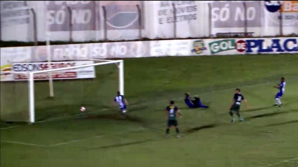 Jogo entre Atlético de Cajazeiras e Sousa também teve manipulação de resultados (Foto: Reprodução/TV Cabo Branco)