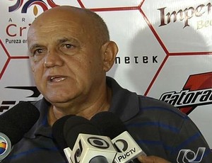 Iron Gonçalves, supervisor do Vila Nova (Foto: Reprodução/TV Anhanguera)