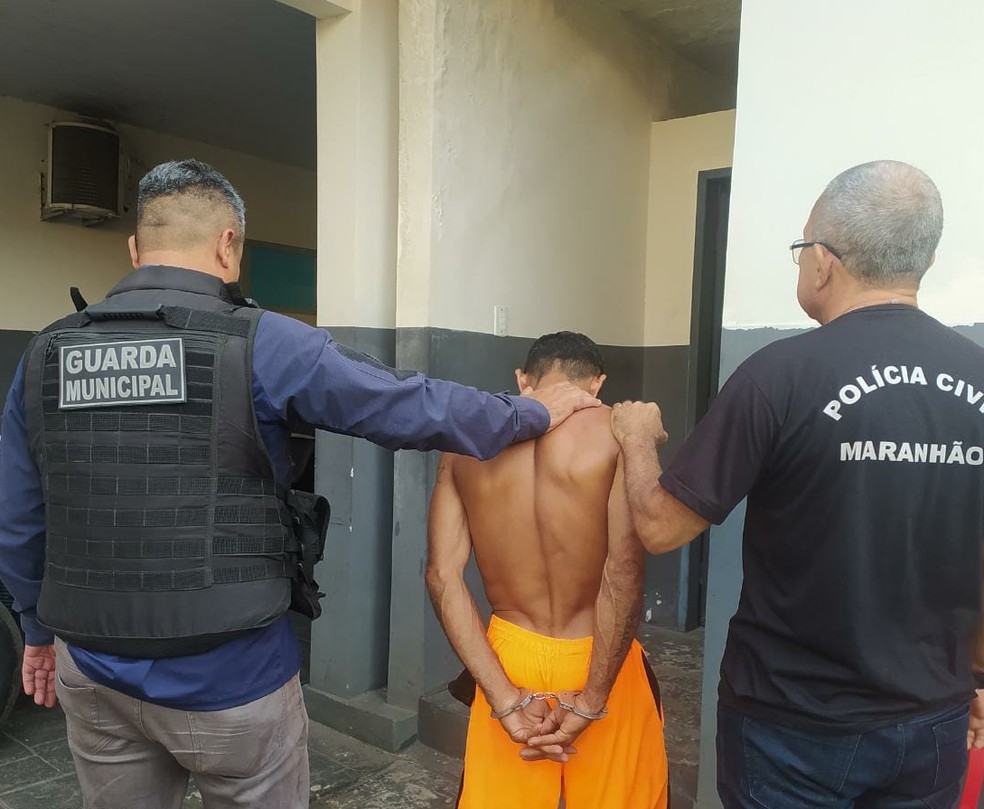 Pai é preso suspeito de agredir a própria filha, de 12 anos, com cabo de vassoura — Foto: Divulgação/Polícia Civil do Maranhão