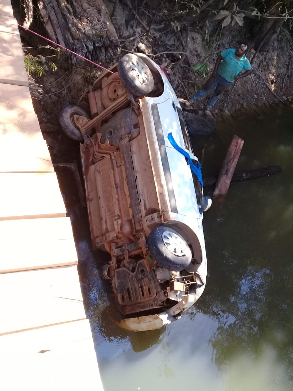 Idosa, filha e genro morreram afogados apÃ³s carro cair em rio em AripuanÃ£ (MT) â Foto: DivulgaÃ§Ã£o