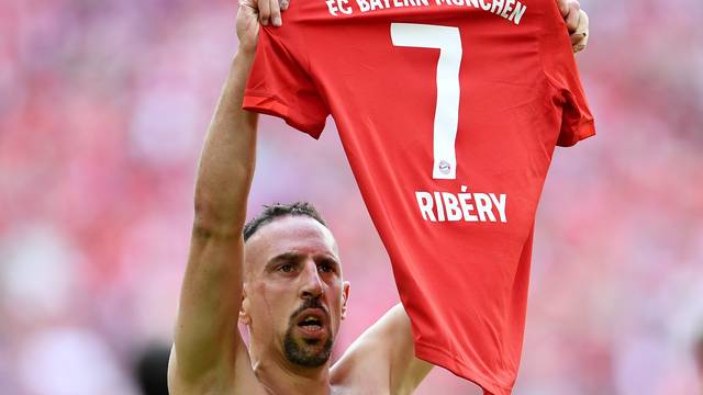 Bayern De Munique 5 X 1 Eintracht Frankfurt Campeonato Alemao Rodada 34 Tempo Real Globo Esporte