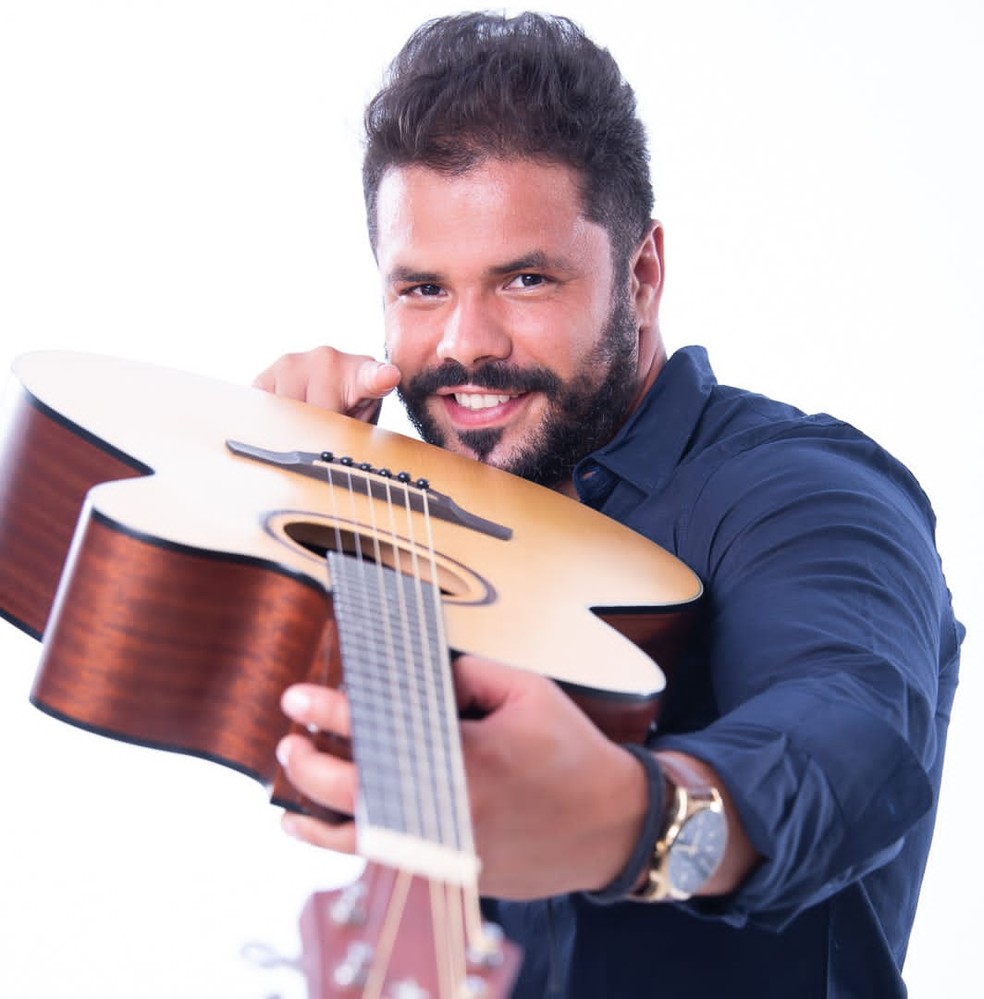 Cantor Marcelo Miranda relança música em ritmo de piseiro | Rio Grande do  Norte | G1