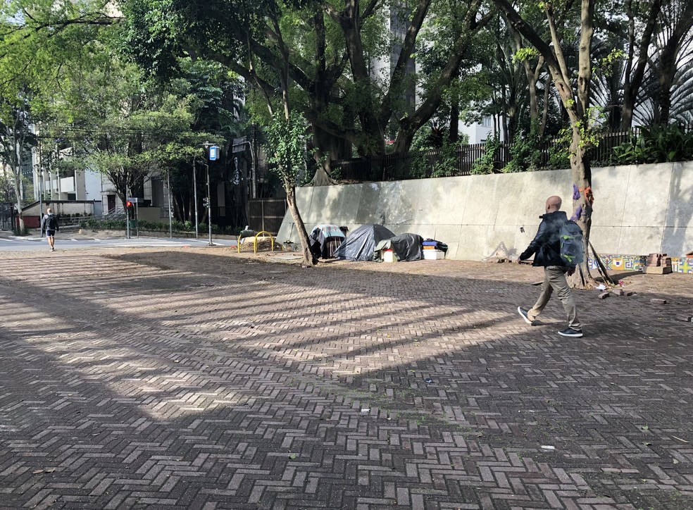 Trecho exclusivo para pedestres da Alameda Rio Claro, entre a Avenida Paulista e a Rua São Carlos do Pinhal, em São Paulo — Foto: Patrícia Figueiredo/g1