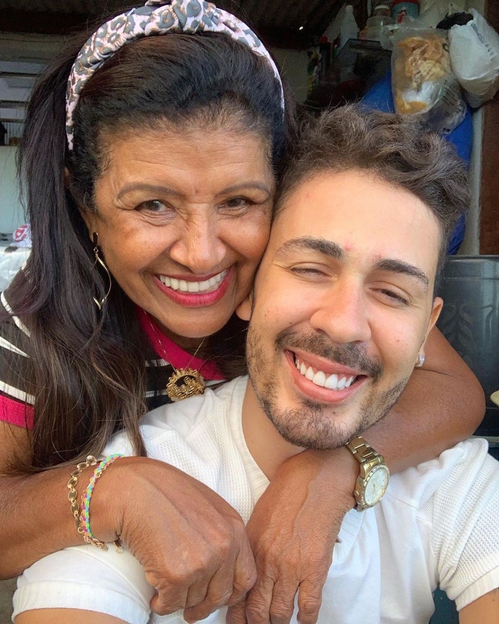 A Vila Multishow Assistir Online Gratis Uma Vila De Novela E O Novo Programa De Carlinhos Maia Uma Vila